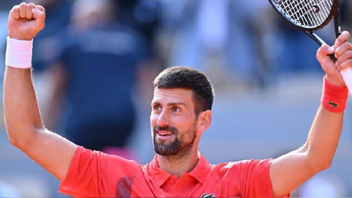 Djokovic chính thức cán mốc 100 chiến thắng tại Roland Garros Djokovic chính thức cán mốc 100 chiến thắng tại Roland Garros