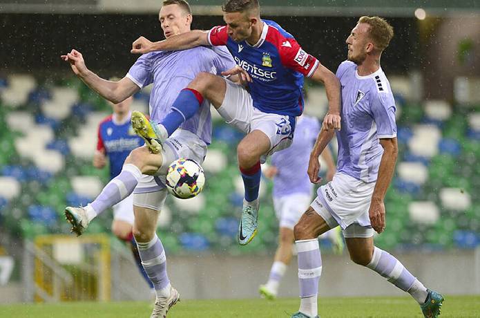 Nhận định, soi kèo Pogon Szczecin vs Linfield, 23h ngày 3/8