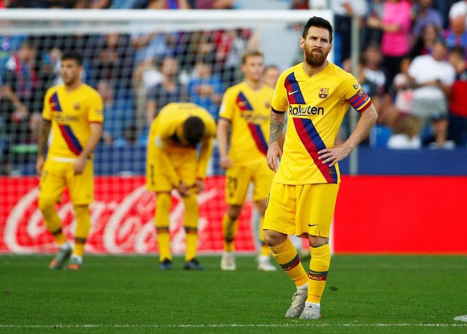Messi lập cột mốc lịch sử ở trận Levante 3-1 Barcelona