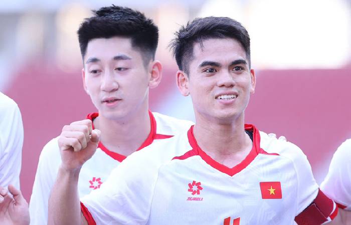 U22 Việt Nam chật vật đánh bại Lào trong ngày ra quân SEA Games 33