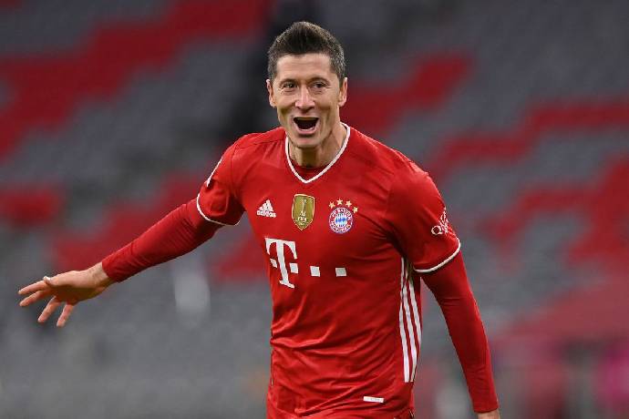 Tin chuyển nhượng 4/5: Bayern Munich sẵn sàng bán Lewandowski