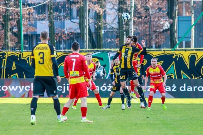 Nhận định, soi kèo Korona Kielce vs GKS Katowice, 0h00 ngày 6/5: Dĩ hòa vi quý Nhận định, soi kèo Korona Kielce vs GKS Katowice, 0h00 ngày 6/5: Dĩ hòa vi quý