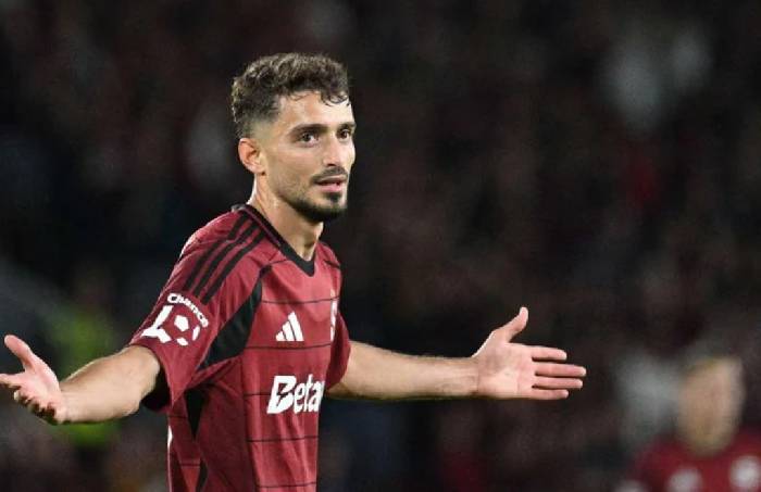 Kèo thẻ phạt Sparta Prague vs Olympique Lyon 01h00 ngày 05/08: Cạnh tranh gay gắt