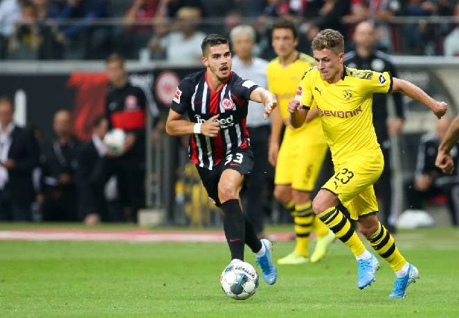 Phân tích kèo hiệp 1 Eintracht Frankfurt vs Dortmund, 0h30 ngày 9/1
