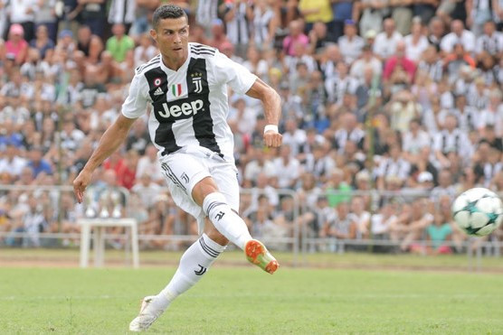Top sút phạt Serie A: Giật mình với Ronaldo