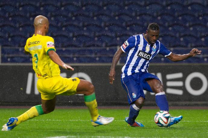 Máy tính dự đoán bóng đá 6/3: Pacos Ferreira vs Porto 