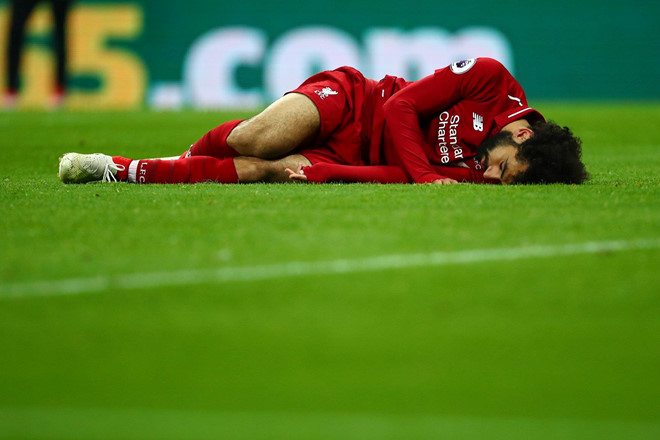Liverpool 'thiệt đơn thiệt kép' trước khi tiếp Barca