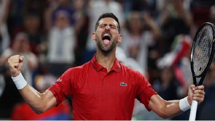 Djokovic ngược dòng ngoạn mục trước Hanfmann, vào vòng 4 Shanghai Masters