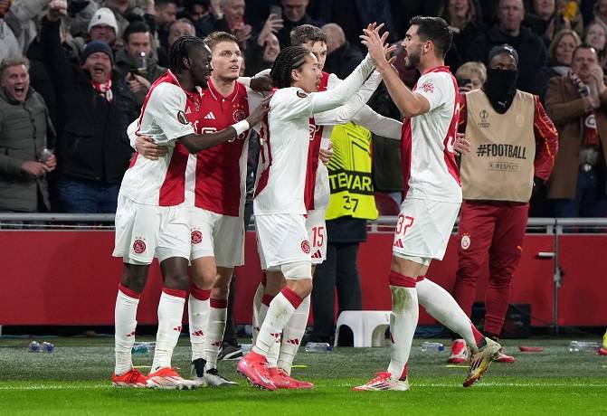 Nhận định, soi kèo Ajax vs Eintracht Frankfurt, 3h00 ngày 7/3: Lợi thế sân nhà