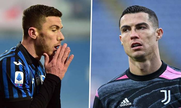 Từ chối đổi áo đấu, Cristiano Ronaldo khiến đồng nghiệp xấu hổ 