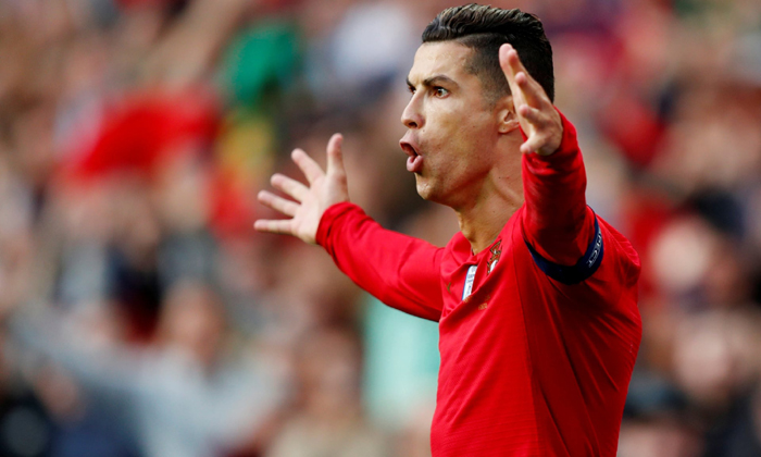 Ronaldo lần đầu đá phạt thành bàn sau thời gian ‘tịt ngòi’ kỷ lục