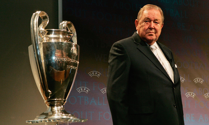 Tác giả Champions League qua đời ở tuổi 89