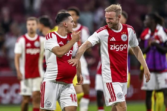 Soi kèo góc Ajax vs Shelbourne, 01h00 ngày 07/08