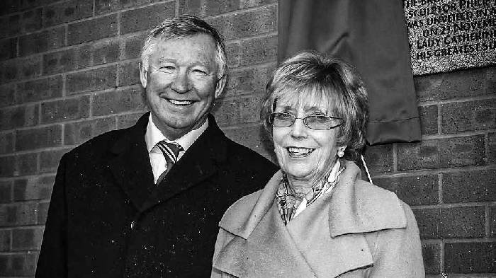 Tin buồn! Phu nhân của Sir Alex Ferguson qua đời ở tuổi 84