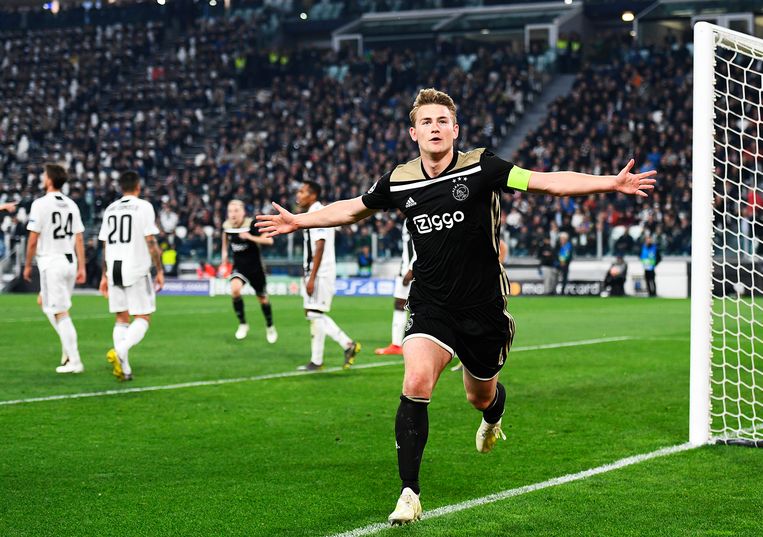 Matthijs de Ligt bị gạt khỏi danh sách trận Lokomotiv vs Juventus
