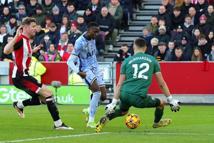 Siêu máy tính dự đoán Tottenham vs Brentford, 22h00 ngày 6/12