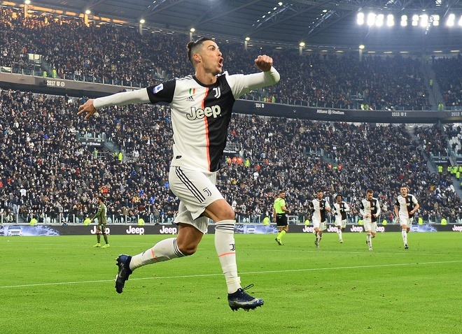 Top ghi bàn Serie A 2019/20: Ronaldo bứt phá bằng cú hattrick