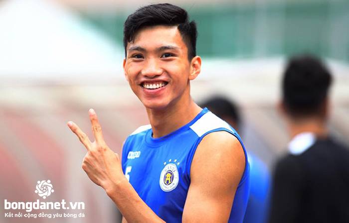 Hà Nội FC đón tin cực vui từ Đoàn Văn Hậu