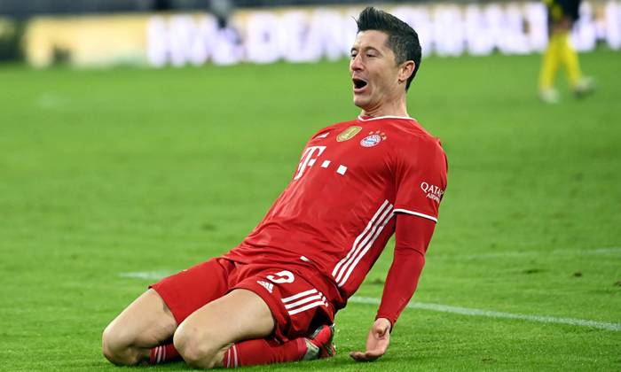 Lewandowski đã ghi bao nhiêu bàn cho Bayern Munich trước Dortmund?