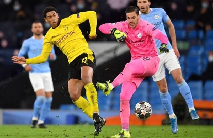Tranh cãi bàn thắng bị từ chối của Dortmund ở trận thua Man City