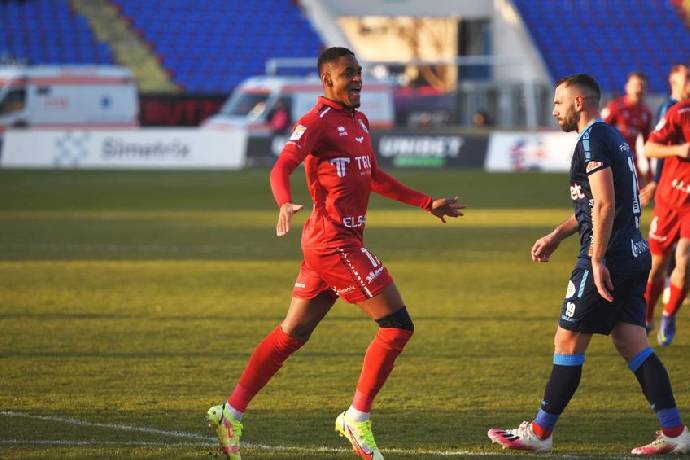 Soi kèo tài xỉu Botosani vs UTA Arad hôm nay, 22h45 ngày 9/9