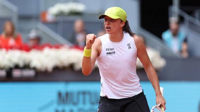 Swiatek ‘vùi dập’ đối thủ sau 52 phút, vào vòng 3 Rome Masters Swiatek ‘vùi dập’ đối thủ sau 52 phút, vào vòng 3 Rome Masters