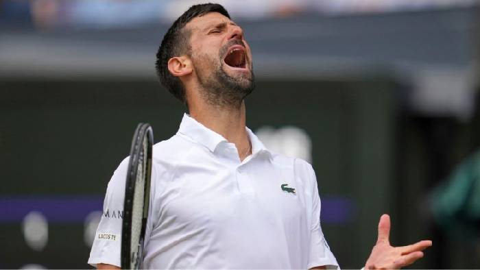 Thua chóng vánh set 1, Djokovic vẫn ngược dòng ngoạn mục ở vòng 4 Wimbledon