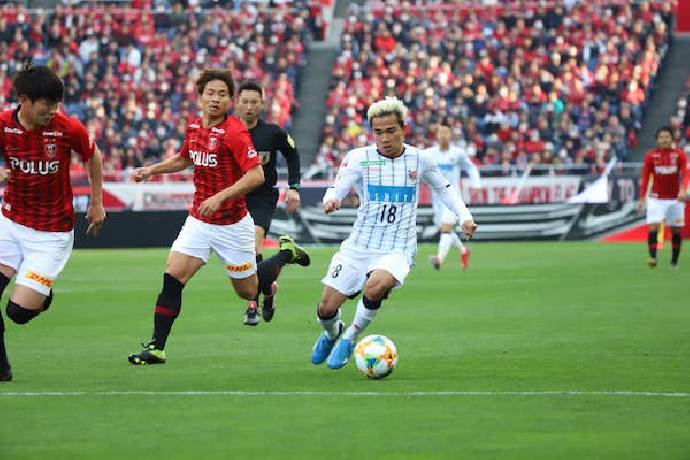 Phân tích kèo hiệp 1 Consadole Sapporo vs Urawa Red Diamonds, 13h ngày 9/8