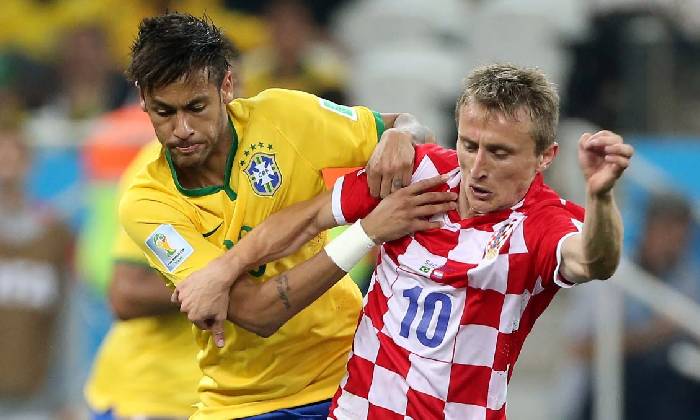 Trận Croatia vs Brazil ai kèo trên, chấp mấy trái?