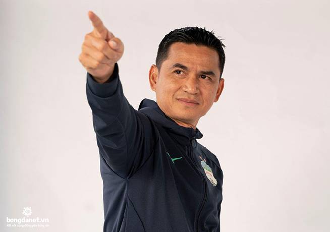 HLV Kiatisak: 'Thái Lan khó cạnh tranh với Việt Nam tại vòng loại World Cup'