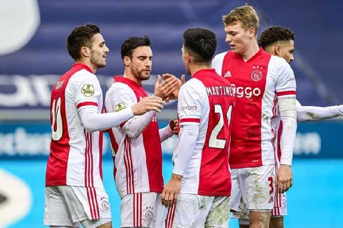 Soi kèo góc PEC Zwolle vs Ajax, 19h30 ngày 09/08