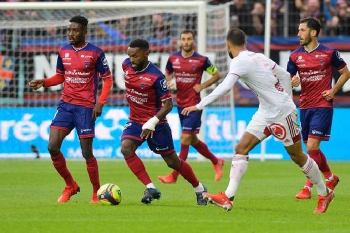 Soi kèo bóng đá Pháp đêm nay 11/1: Clermont Foot vs Rennes