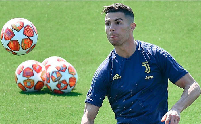 Ronaldo có đá chính trận Ajax vs Juventus hay không?