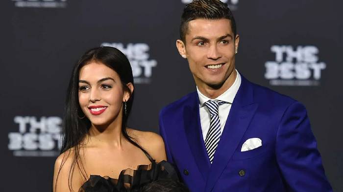 Sau CR7, tới lượt bạn gái của Ronaldo bị người dân Ả Rập chỉ trích