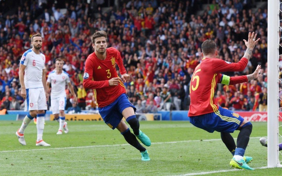 Tây Ban Nha 3-0 Thụy Điển: 'Bò tót' thắng nhờ tình huống lạ