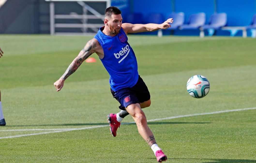 Messi vắng mặt trận Mallorca vs Barcelona vì chấn thương?