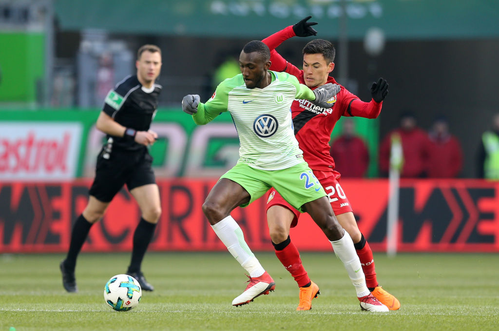 Wolfsburg vs Freiburg (20h30 13/6): Dại nhà, khôn chợ