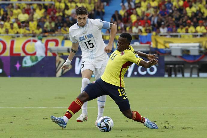 Soi kèo góc Uruguay vs Colombia, 7h00 ngày 11/7