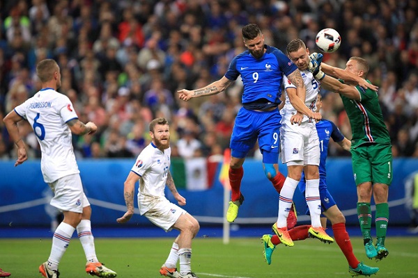 Dự đoán Iceland vs Pháp (1h45 12/10) bởi Patrice Evra