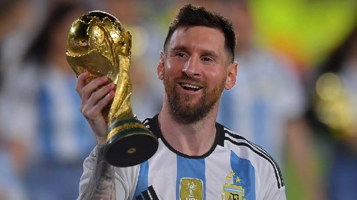 Messi đảm nhận vai trò mới không ai ngờ ở tuyển Argentina 