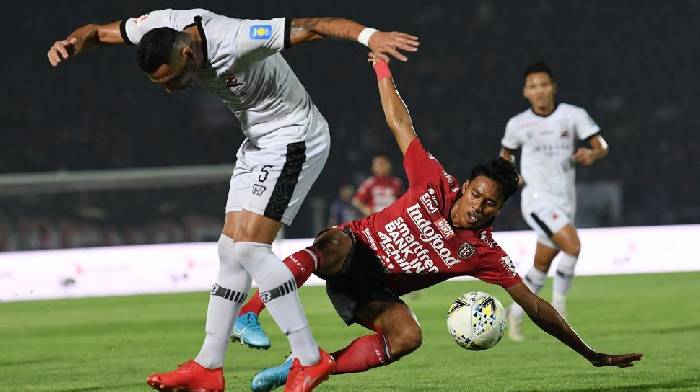Máy tính dự đoán bóng đá 12/12: Madura vs Bali