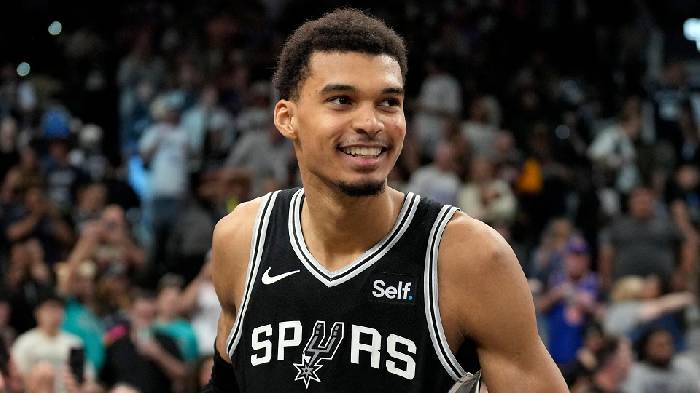 Nhận định bóng rổ Los Angeles Lakers vs San Antonio Spurs, 10h00 ngày 11/12: Nỗi lo khi vắng Wembanyama