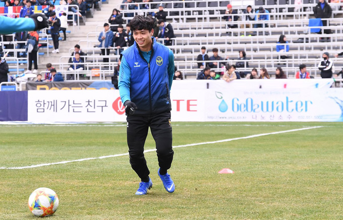 Công Phượng lập cú đúp sau 1 phút ra mắt ở K-League 2019