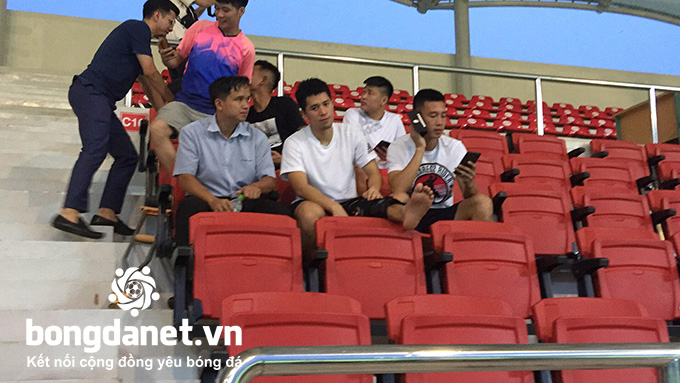 Trần Đình Trọng bất ngờ xuất hiện ở trận đấu tập của U23 Việt Nam