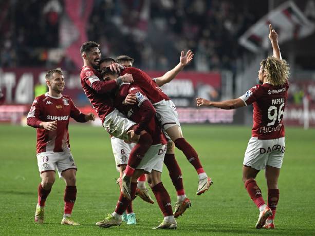 Nhận định, soi kèo Otelul Galati vs Rapid 1923, 01h30 ngày 12/8: Khách thắng vì ngôi đầu