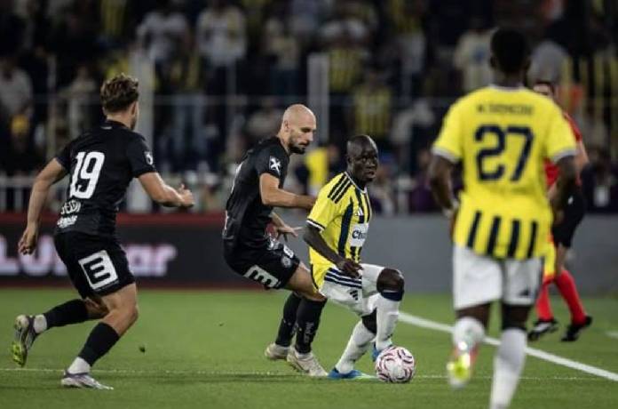Kèo thẻ phạt Sturm Graz vs Fenerbahce 01h30 ngày 12/08: Chủ nhà bất lợi