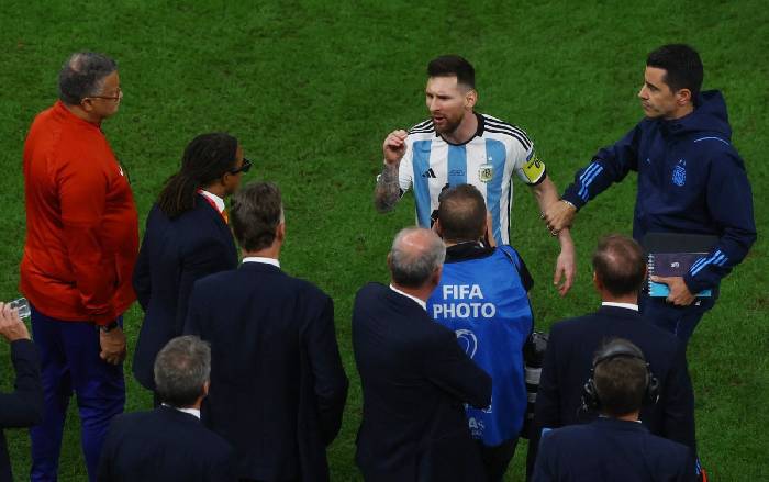 Argentina thoát án FIFA, Messi ung dung chờ bán kết World Cup
