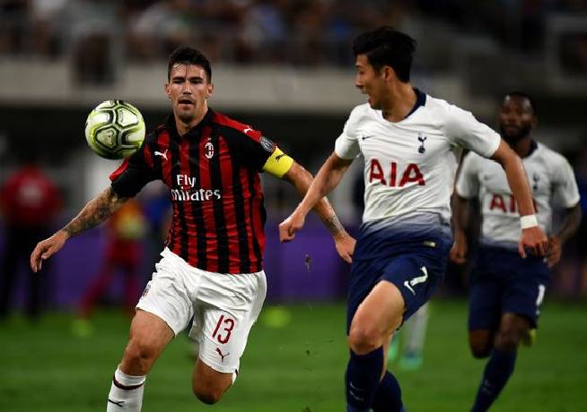 Tiên tri đại bàng dự đoán AC Milan vs Tottenham, 3h ngày 15/2