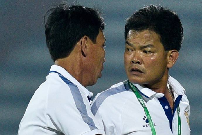 Trọng tài khiến Nam Định mất oan 11m bị treo còi 2 trận