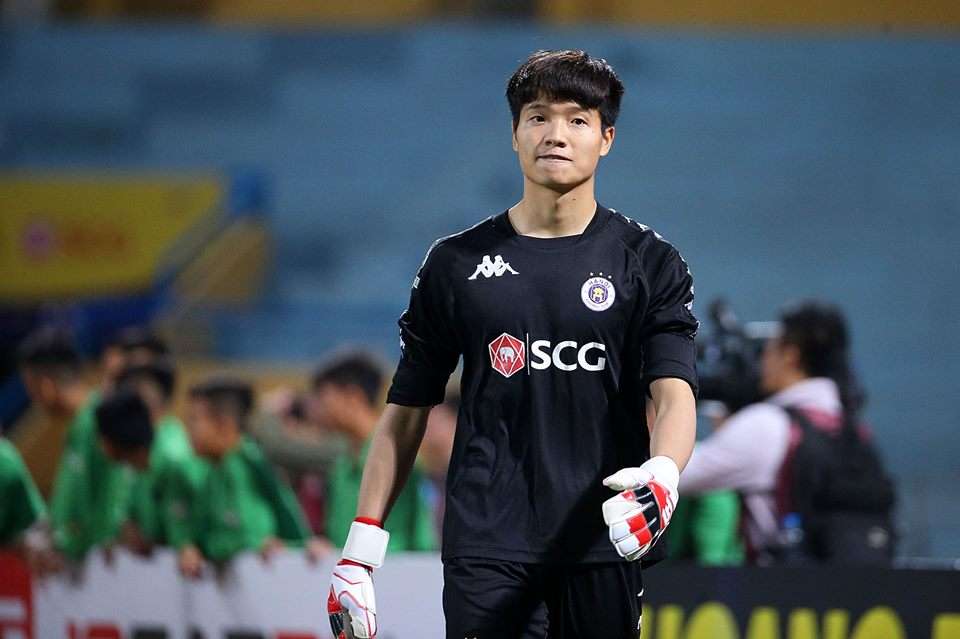 Phí Minh Long báo tin cực buồn cho Hà Nội FC